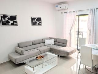 New 2BdR Apt in Achada St Antonio - Fast Wi-Fi & AC - 4