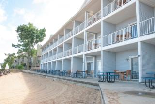 Grand Beach Resort Hotel - Traverse City - 9