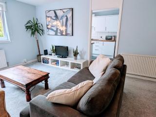 Spacious 2BD flat close to City Centre great area - 3