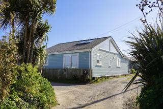 Sandpiper Beach House - 0