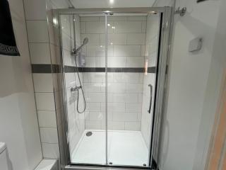 Glastonbury Serenity, Split Level 1 Bedroom - 1