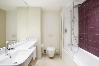 Premier Inn Bremerhaven - 8