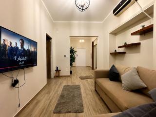 Cozy 2BR Retreat with Green Views, Minutes from the Airport - 5