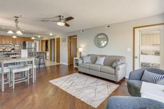 Lakefront Osage Beach Condo w/ Balcony & Pool - 5