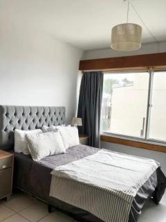Monoambiente Moderno con Vista al Nahuel Huapi y Ubicación Premium - 8
