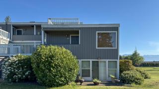 Putters Paradise Stylish 1BR Golf Course Apartment with Scenic Views - 8