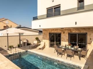 Seaview Villa Mar with pool, jacuzzi and sauna - 3