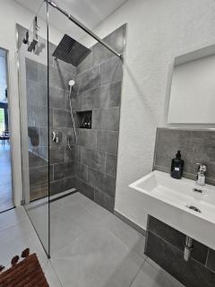 Luxus Apartment mit Terrasse & Toplage - 1