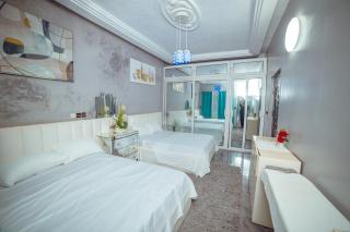 Luxe Aura 2BR Apartment, Private & Spacious - 4