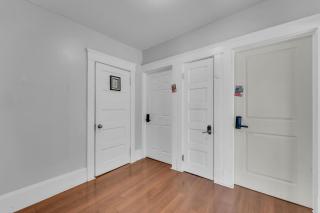 Deux Private Room 11 mins to Downtown & 15 minutes to Cleveland Airport - 3