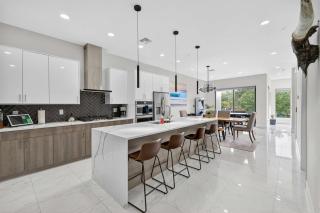 Sunny 4BR Sarasota Retreat With Hot Tub & Rooftop - 8