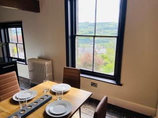 SPACIOUS LOFT APARTMENT with FAR REACHING VIEWS of the COUNTRYSIDE - 3