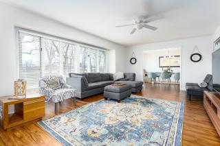 Featured on TV! Epic Indoor Pool • Sleeps 24 - 9