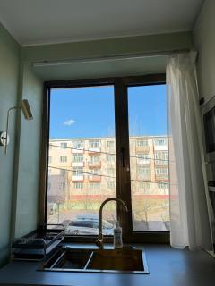 Charming & Peaceful Central Home - 8