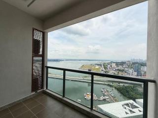 R&F Princess Cove 2BR City Town Strategy Location - 9