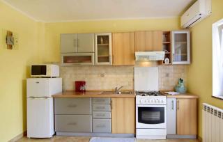 Lovely accommodation with private garden - 9