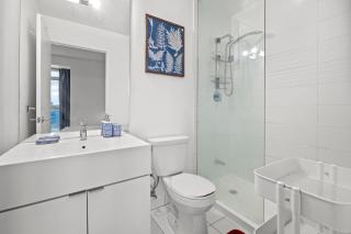 2BR • 2 Bath • 6 Guests • Free Parking • Near CN Tower - By HOSTIA - 3