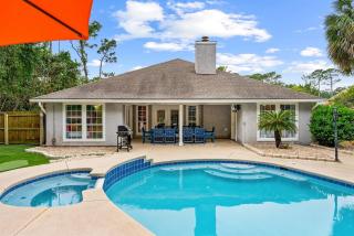 Pickleball, HTD Pool, Mini Golf, Game Room, B Ball - 5