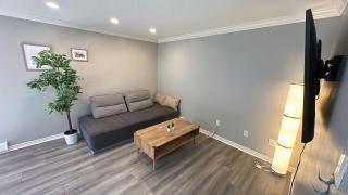Bright and Cozy Modern Suite in Steventon Richmond - 3