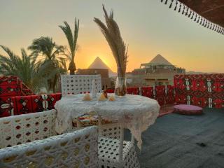 Ronza pyramids inn - 2