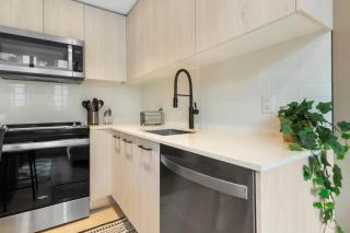 Modern 2BR in Wynwood Pool Gym Rooftop - 6