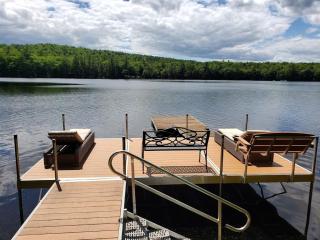 HOLIDAY COVE - LIMIT 8 villa - 0