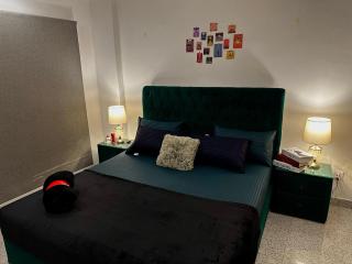 2 Bed Cozy Apartment SelfCheckin Near Airport DHA Phase 8 - 5