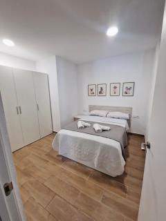 Centrally located apartment with air conditioning - 1
