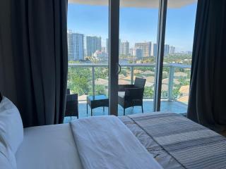 Apartment in Sunny Isles Beach - 3
