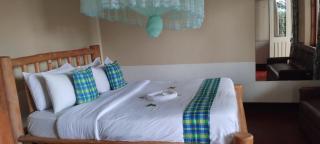 LINCON's HOME CAMP BUNYONYI - 4