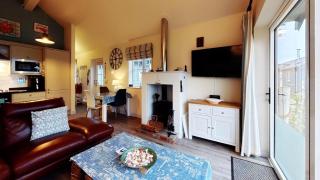 The Lobster Pot Beach House - Part of the The Bay Filey Holiday Village with pool, gym and direct beach access, pub, restaurant, tennis and meadows walks - Filey - 5