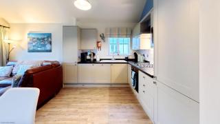 The Lobster Pot Beach House - Part of the The Bay Filey Holiday Village with pool, gym and direct beach access, pub, restaurant, tennis and meadows walks - Filey - 3