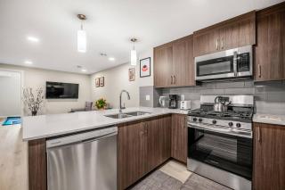 Corner Glen Retreat | 2BR Basement | Sleeps 4 - 7