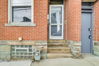 5 Mi to Dtwn Pittsburgh! Pet-Friendly Unit w/ Yard - 7