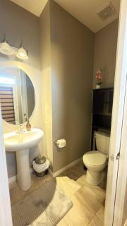 Calgary Executive Residence | Luxury 3BR Home - 1