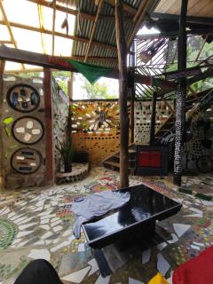 Reciclarte Galeria Hostal - 9