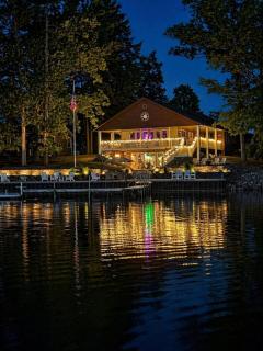 7BR Michigan Lakefront Retreat. Sleeps 16. Private Dock. - 9