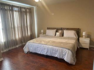 Spacious Richmond TX Family Home Near Houston Sleeps 10 Pet Friendly Great WiFi Comfortable Stay - 0