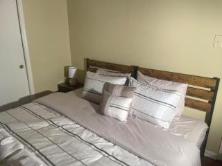 Spacious Richmond TX Family Home Near Houston Sleeps 10 Pet Friendly Great WiFi Comfortable Stay - 1
