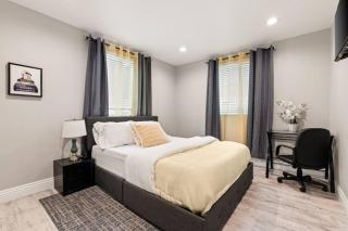 Modern 3 Bedroom Home Near SoFi Stadium LAX and Downtown LA Comfortable Stay Sleeps 6 - 5