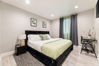 Modern 3 Bedroom Home Near SoFi Stadium LAX and Downtown LA Comfortable Stay Sleeps 6 - 2
