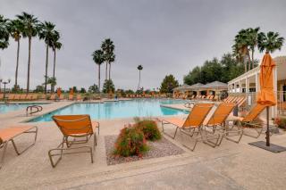 Golf, Swim, Play & Relax! Gated Sun Lakes Home - 0