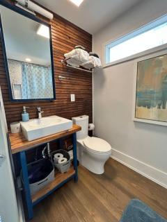 Chic Nooks at DeKalb Ave Unit C - 9