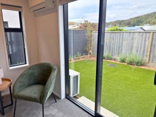 Wellington Retreat with Private Courtyard - 8