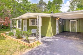 14 Mi to Mercedes-Benz Stadium! Home w/ Yard - 8