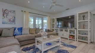 Waterfront Oasis - Private Heated Pool, Fire Pit & Gourmet Kitchen - Near Beach! - 5