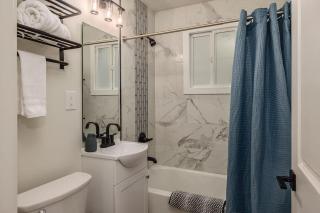 Downtown city studio - King bed - Anchorage - 7