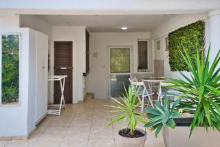 Pirate Harbor Townhouse - Walk to Beach - Patio - 3