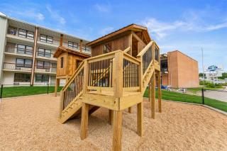 Serene Creek Condo Pool & Gym - 7