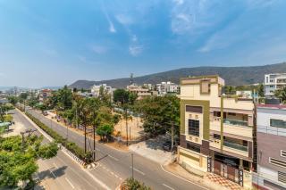 Lumina Stays-Modern Luxury Rooms, Near NAD - 4